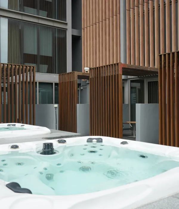 俱乐部小屋、按摩浴缸